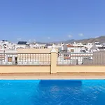 ático Con Piscina En Centro *
