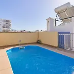 Apartamento ático Con Piscina En Centro *